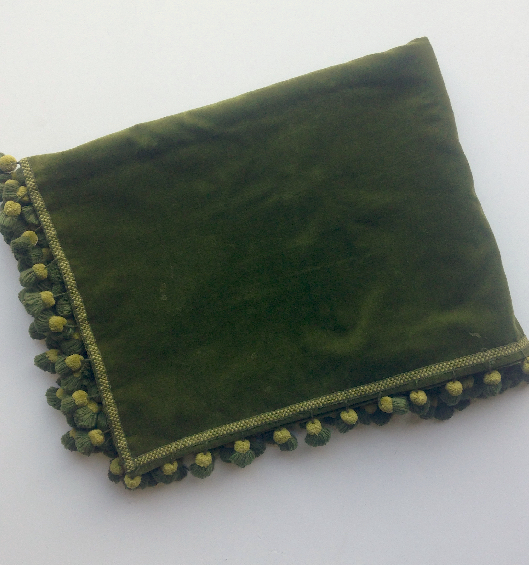 BLANKET (Throw), Green Velvet w Bobble Trim